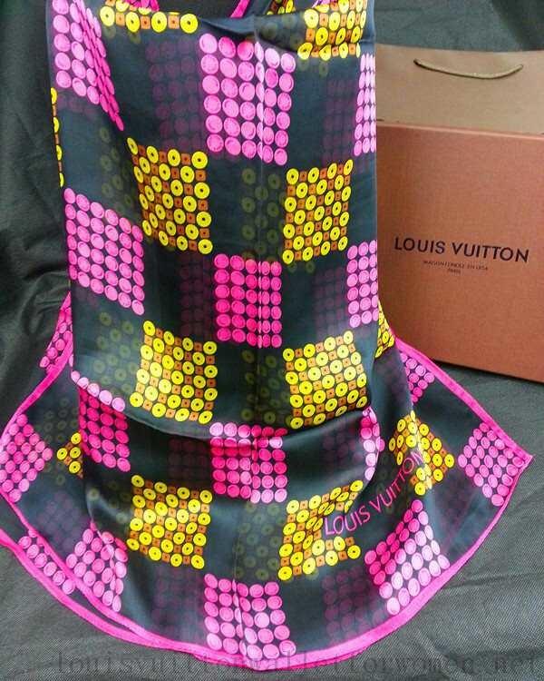 Authentic 2014 Louis Vuitton Silk Scarf 734